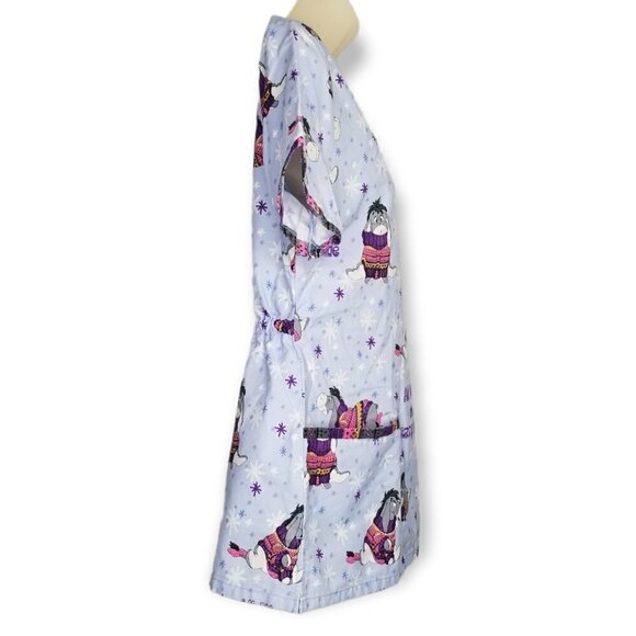 Eeyore Women's Scrub Top Size Small - Picture 6 of 9